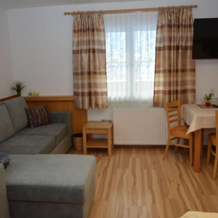 Haus Ingrid Apartamento Sankt Georgen ob Murau Exterior foto