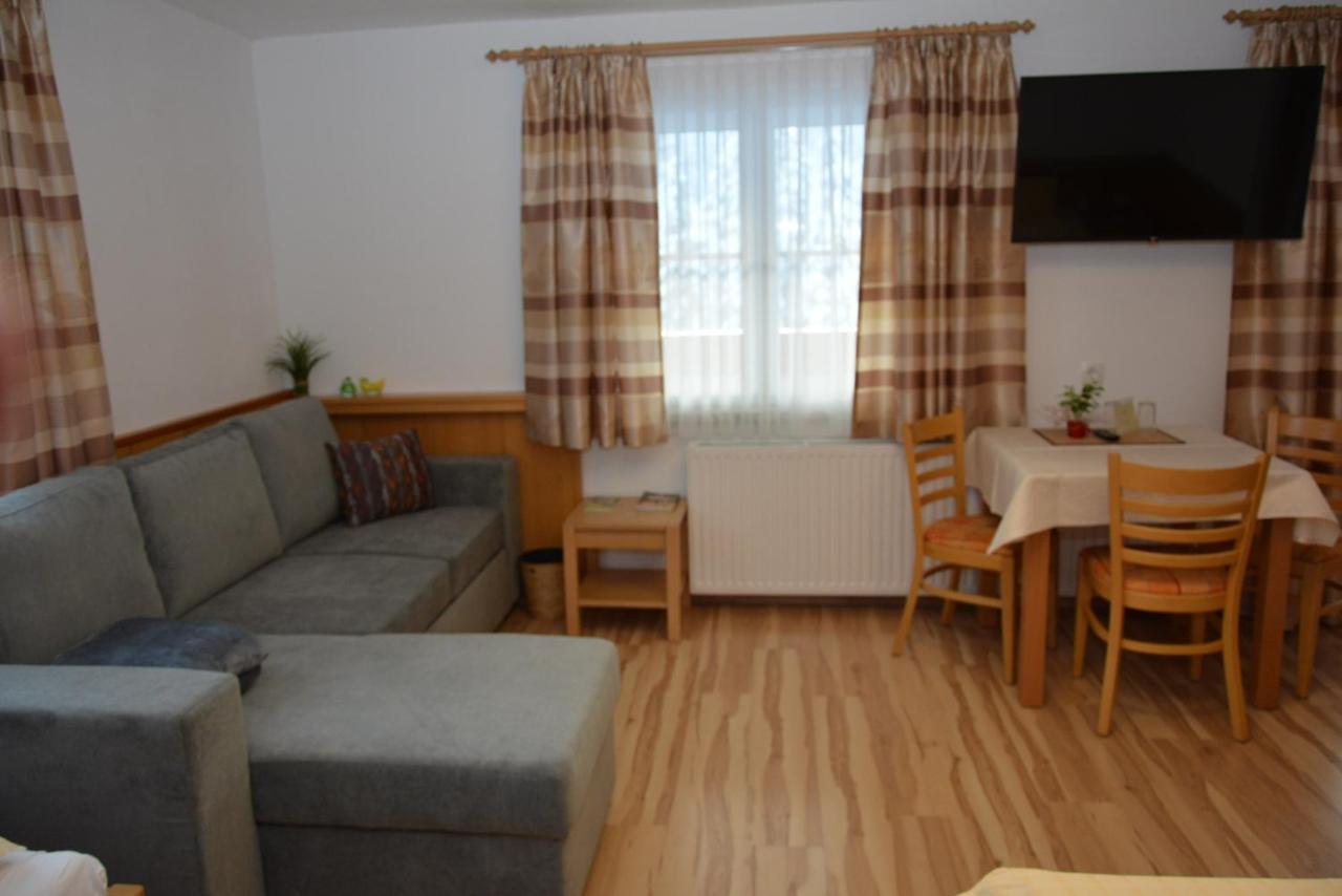 Haus Ingrid Apartamento Sankt Georgen ob Murau Exterior foto