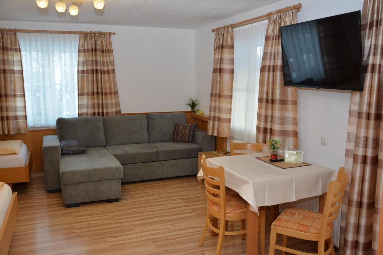 Haus Ingrid Apartamento Sankt Georgen ob Murau Exterior foto