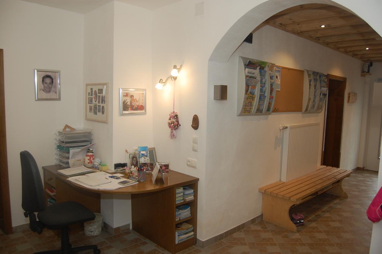 Haus Ingrid Apartamento Sankt Georgen ob Murau Exterior foto