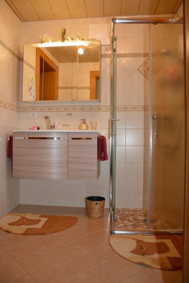 Haus Ingrid Apartamento Sankt Georgen ob Murau Exterior foto