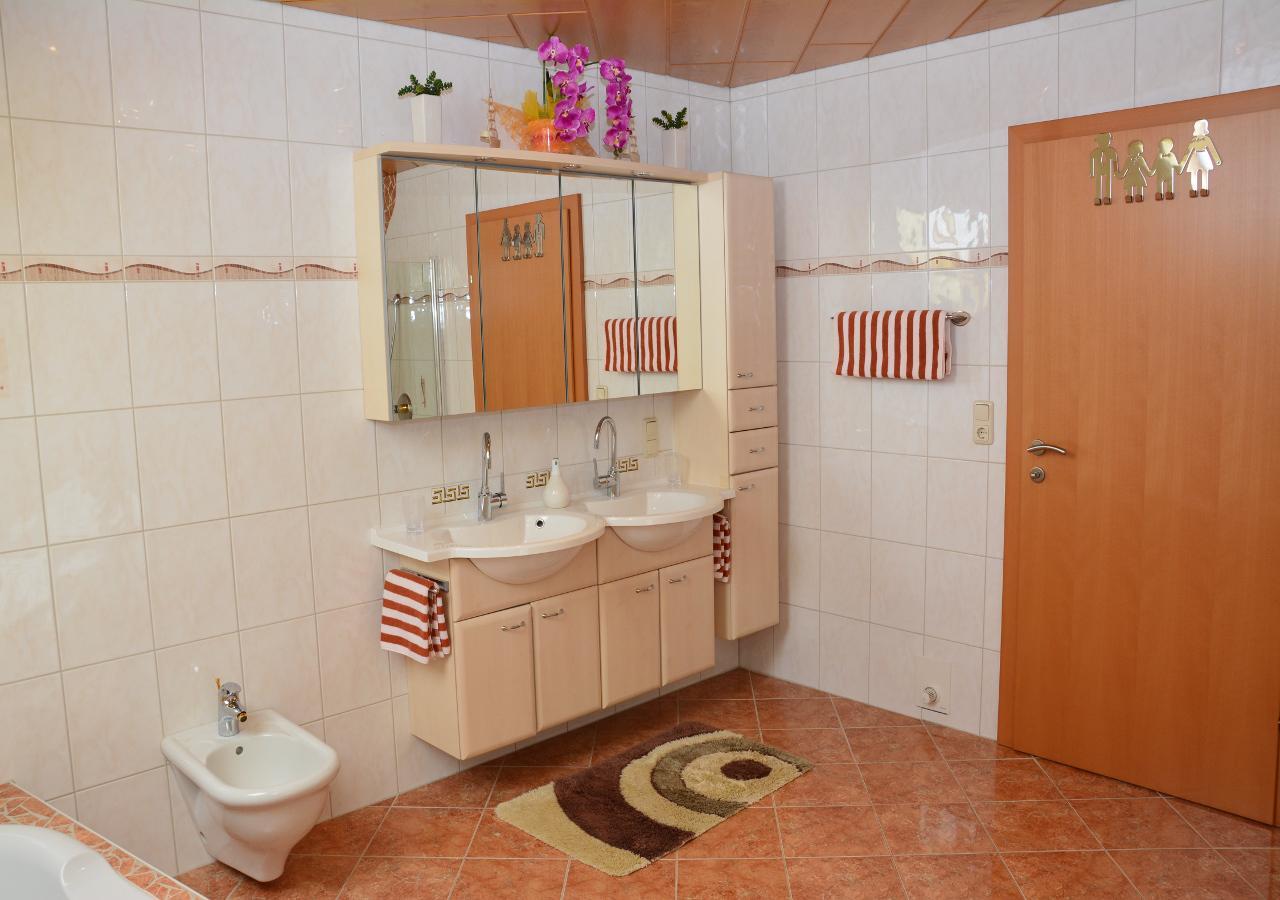 Haus Ingrid Apartamento Sankt Georgen ob Murau Exterior foto