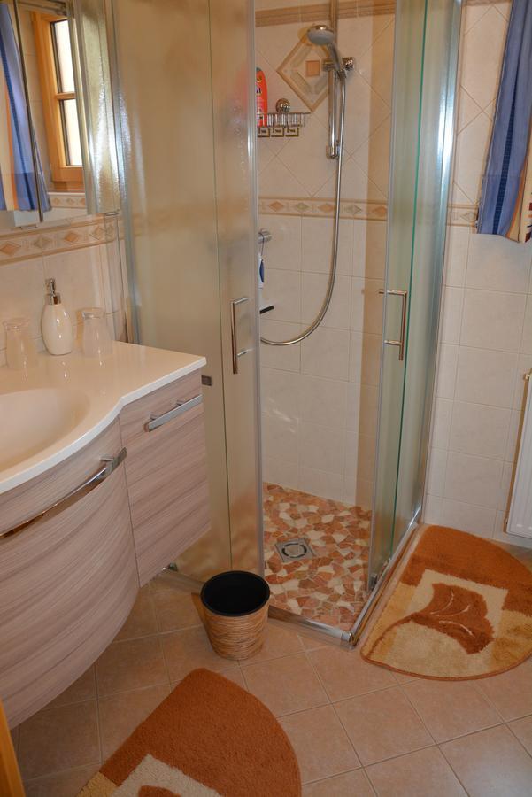 Haus Ingrid Apartamento Sankt Georgen ob Murau Exterior foto