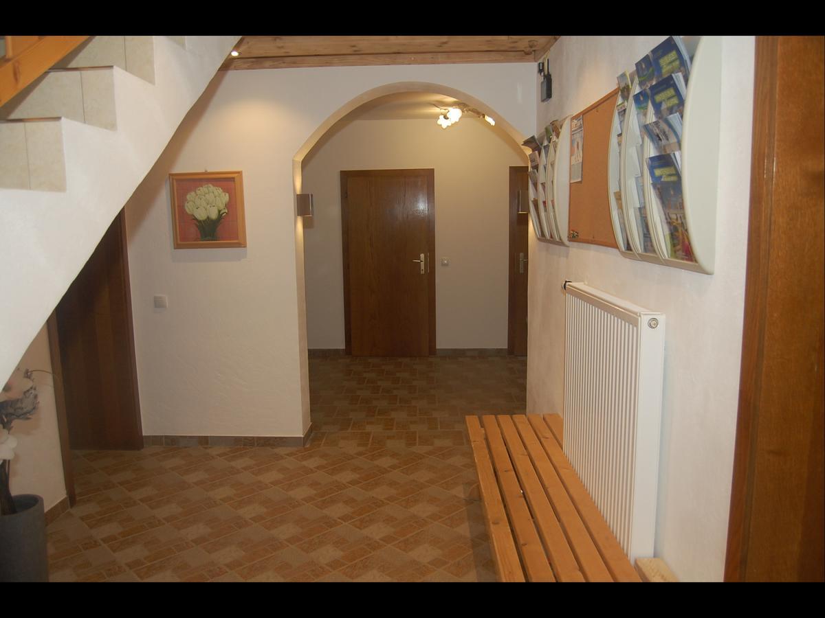 Haus Ingrid Apartamento Sankt Georgen ob Murau Exterior foto